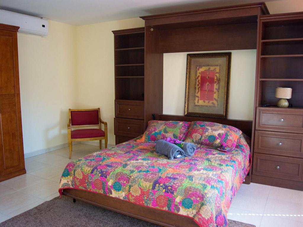 Rutena Suites Oranjestad Room photo